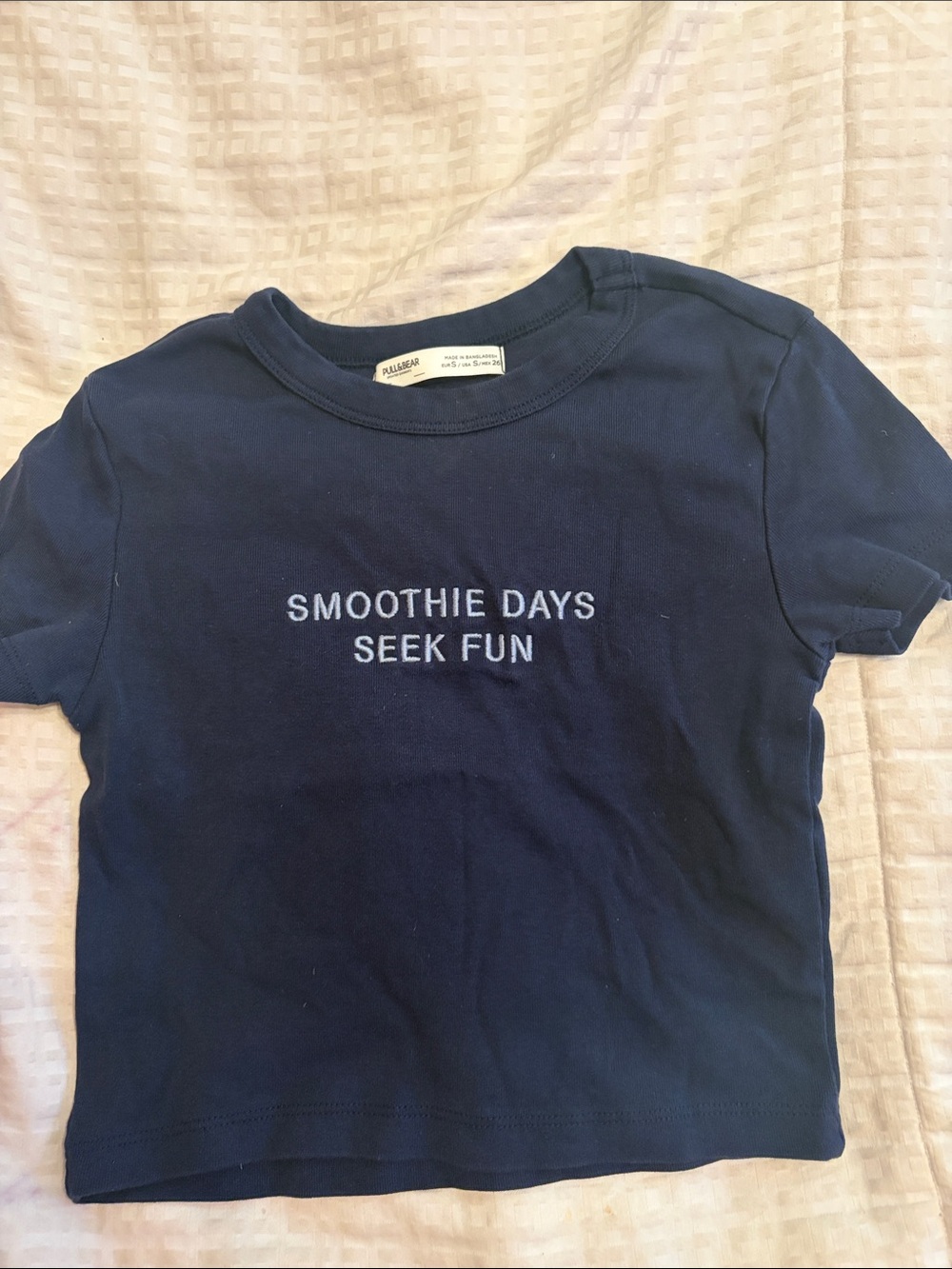 Pull&Bear Navy Blue Crop Top with "Smoothie Days Seek Fun" Text